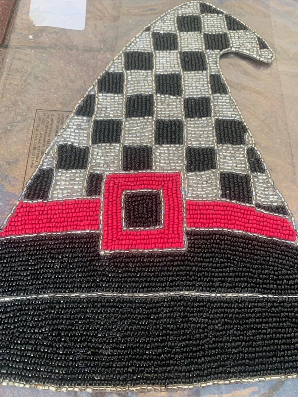 🆕 - By TAHARI HOME Beaded Checkered Witch Placemat w/ Pink Band Sliver & Black